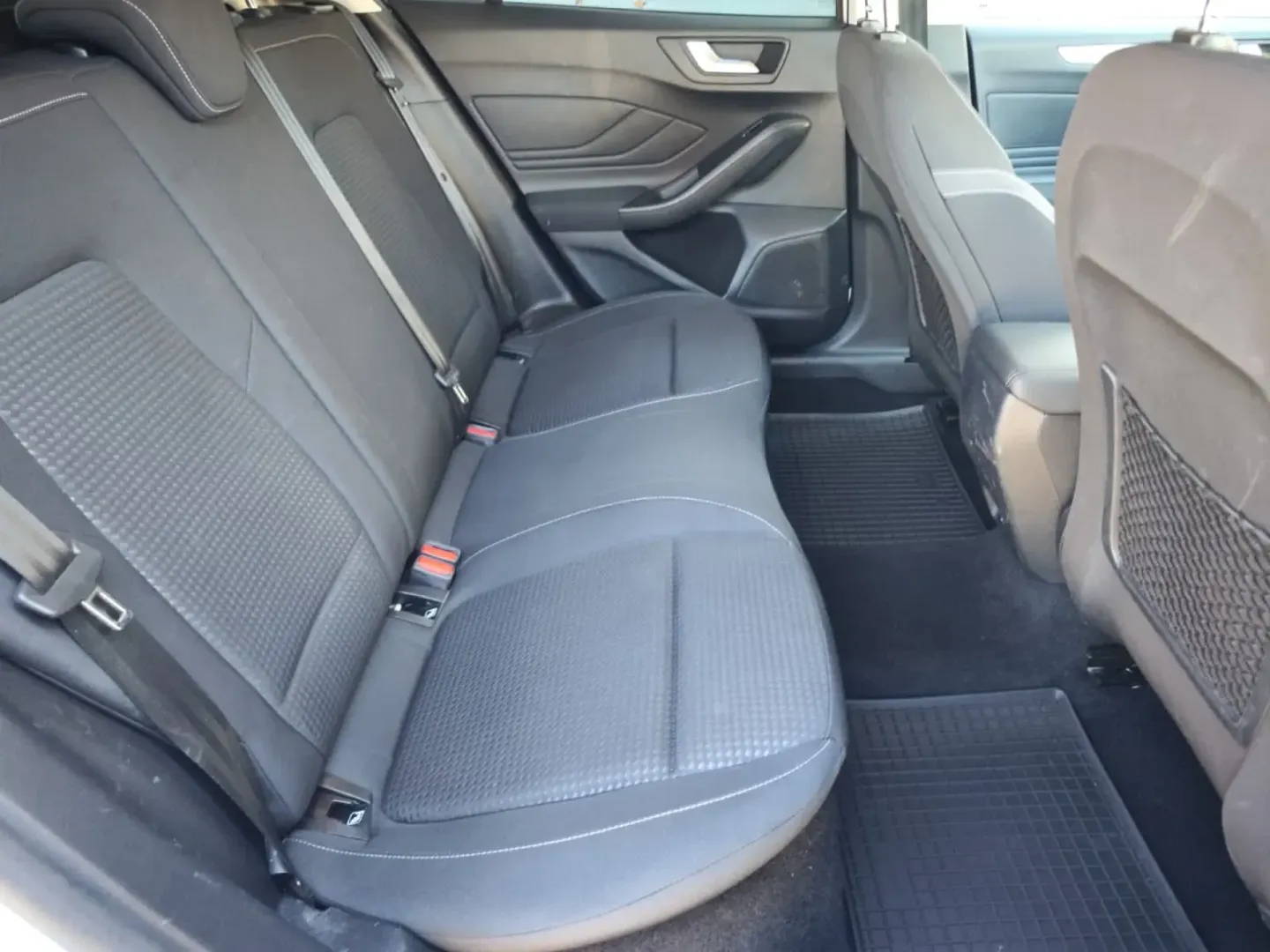 Cumpara/ Vinde online Ford Focus 2020 SH, la cel mai bun pret pentru tine!