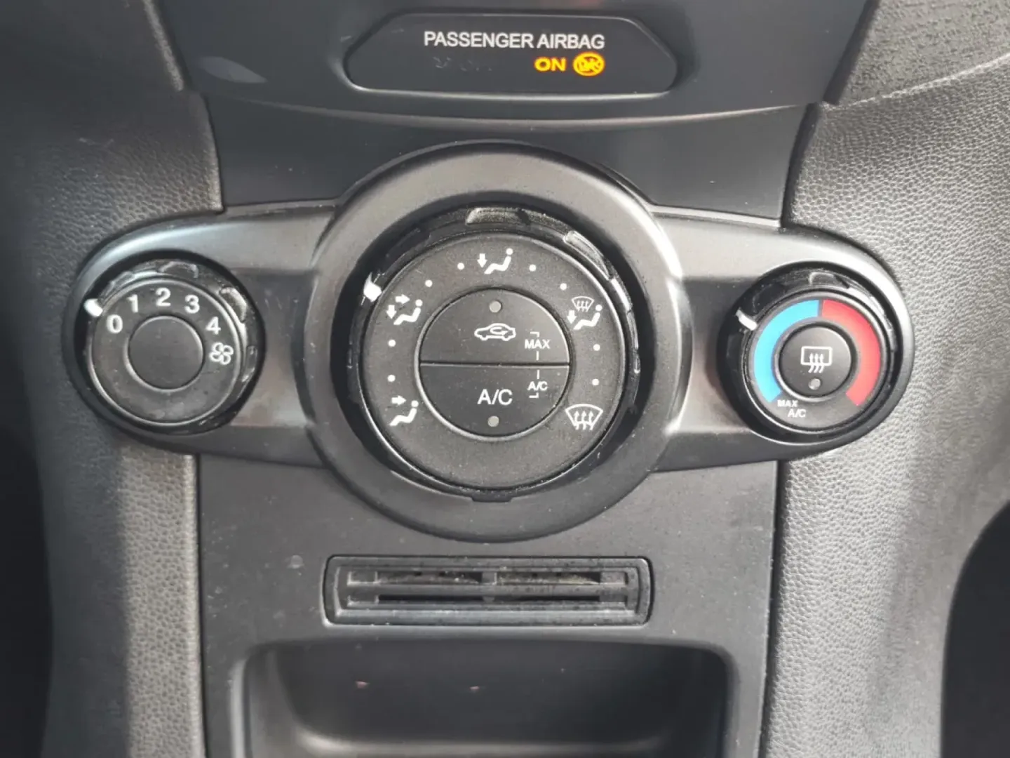 Cumpara/ Vinde online Ford Fiesta 2017 SH, la cel mai bun pret pentru tine!