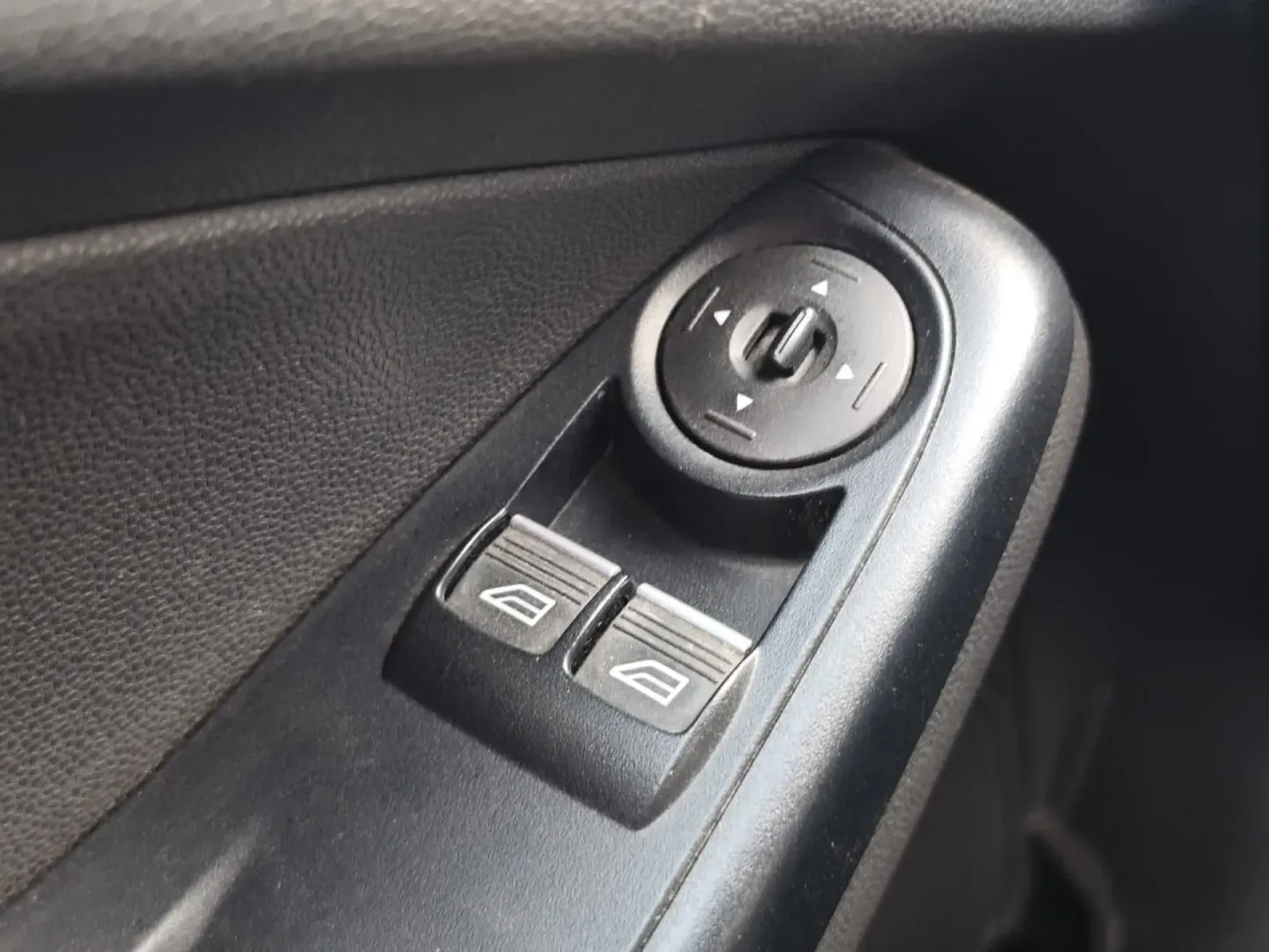 Cumpara/ Vinde online Ford Fiesta 2017 SH, la cel mai bun pret pentru tine!