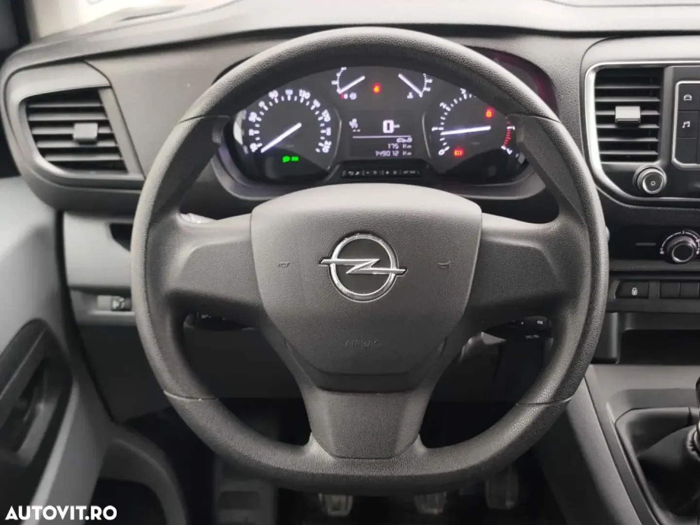 Cumpara/ Vinde online Opel Vivaro 2021 SH, la cel mai bun pret pentru tine!
