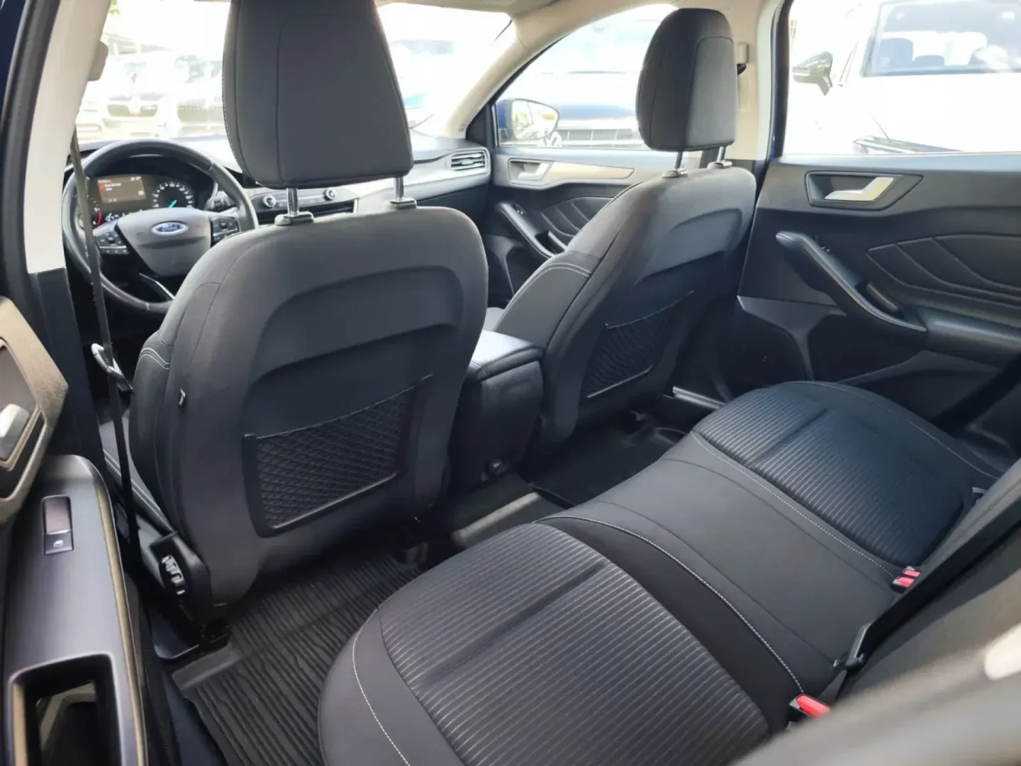 Cumpara/ Vinde online Ford Focus 2020 SH, la cel mai bun pret pentru tine!