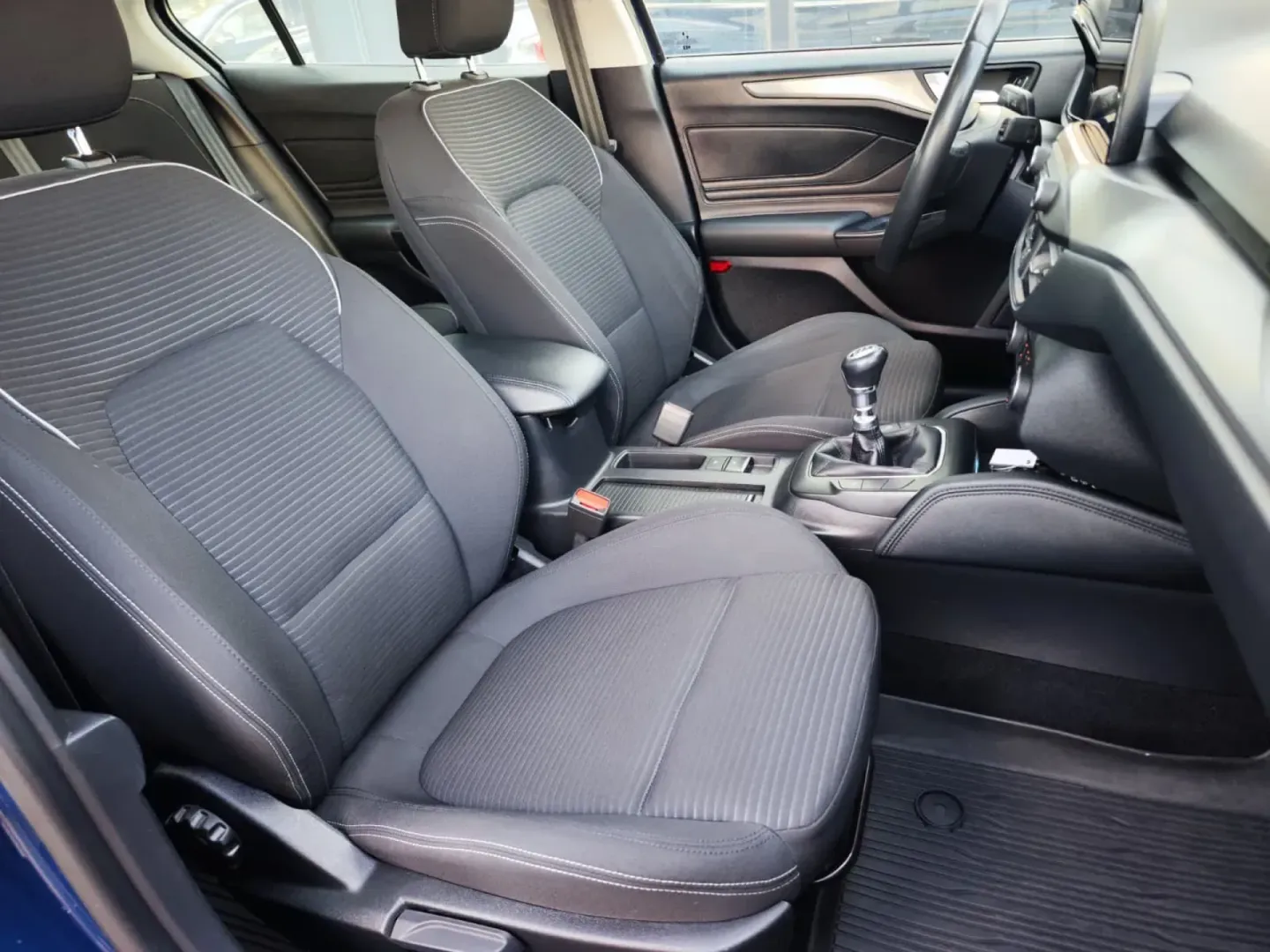Cumpara/ Vinde online Ford Focus 2020 SH, la cel mai bun pret pentru tine!