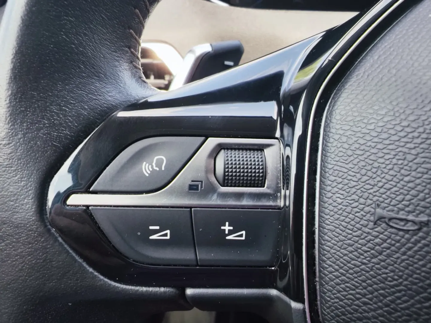 Cumpara/ Vinde online Peugeot 3008 2020 SH, la cel mai bun pret pentru tine!