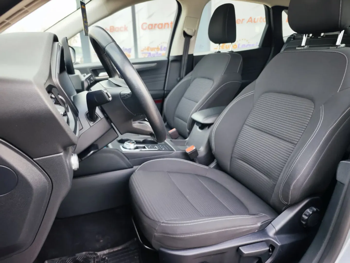 Cumpara/ Vinde online Ford Kuga 2021 SH, la cel mai bun pret pentru tine!