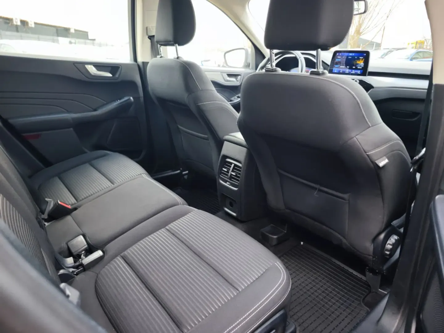 Cumpara/ Vinde online Ford Kuga 2021 SH, la cel mai bun pret pentru tine!