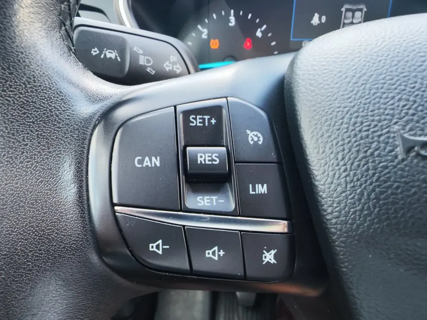 Cumpara/ Vinde online Ford Focus 2020 SH, la cel mai bun pret pentru tine!
