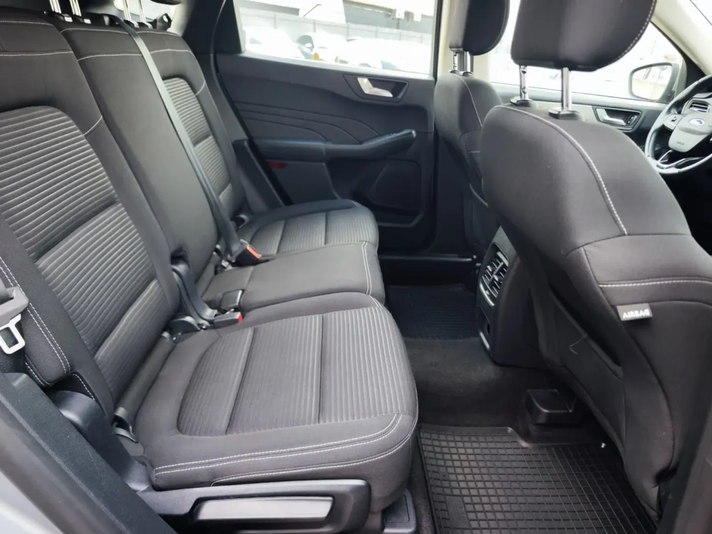 Cumpara/ Vinde online Ford Kuga 2021 SH, la cel mai bun pret pentru tine!