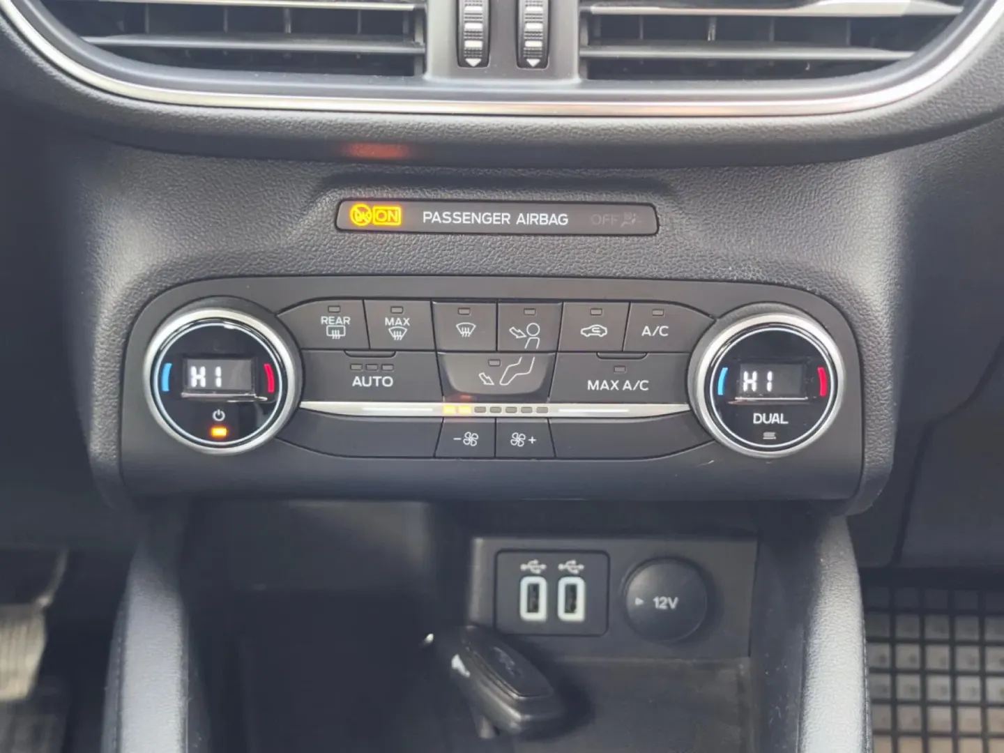 Cumpara/ Vinde online Ford Kuga 2021 SH, la cel mai bun pret pentru tine!