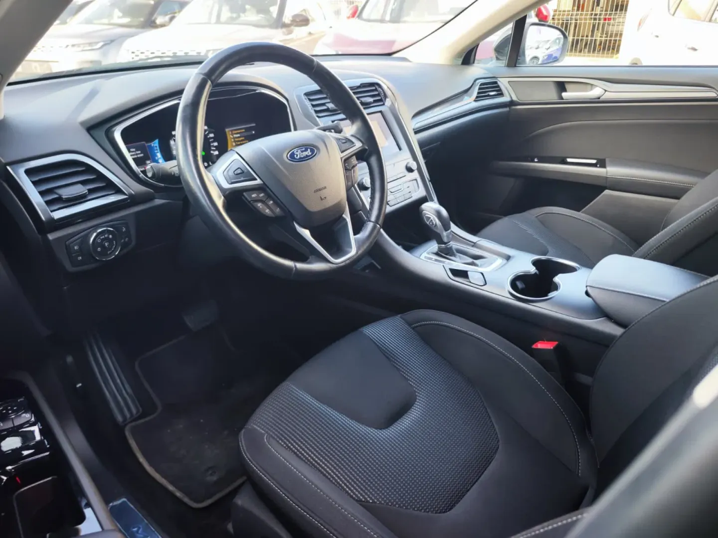 Cumpara/ Vinde online Ford Mondeo 2022 SH, la cel mai bun pret pentru tine!