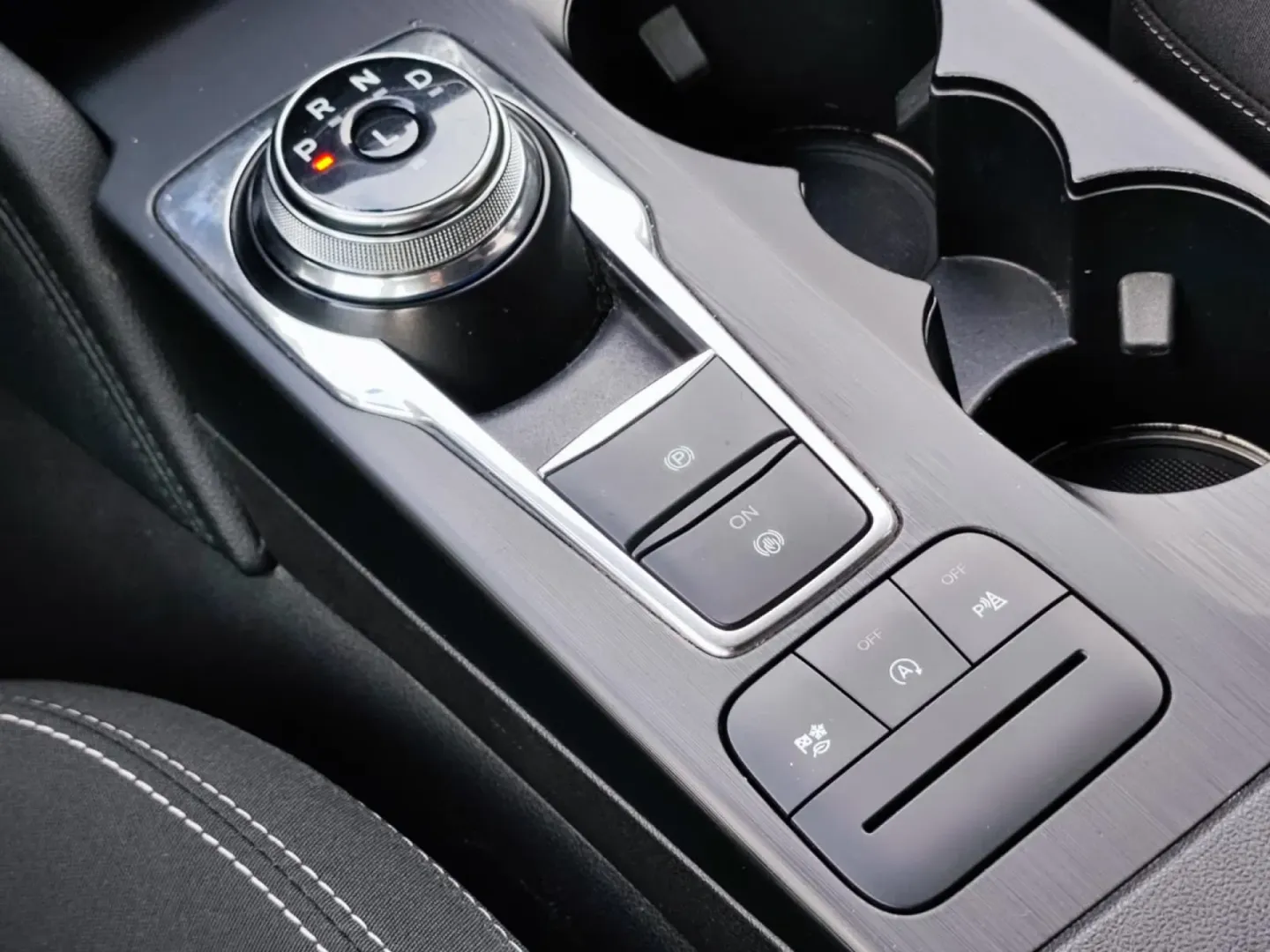 Cumpara/ Vinde online Ford Kuga 2021 SH, la cel mai bun pret pentru tine!