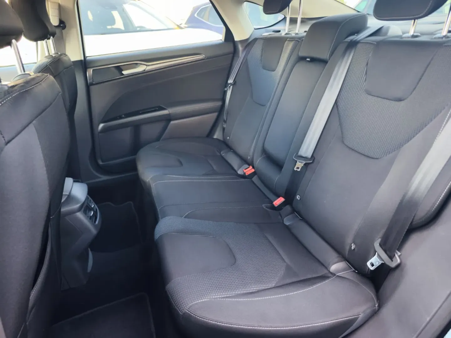 Cumpara/ Vinde online Ford Mondeo 2022 SH, la cel mai bun pret pentru tine!