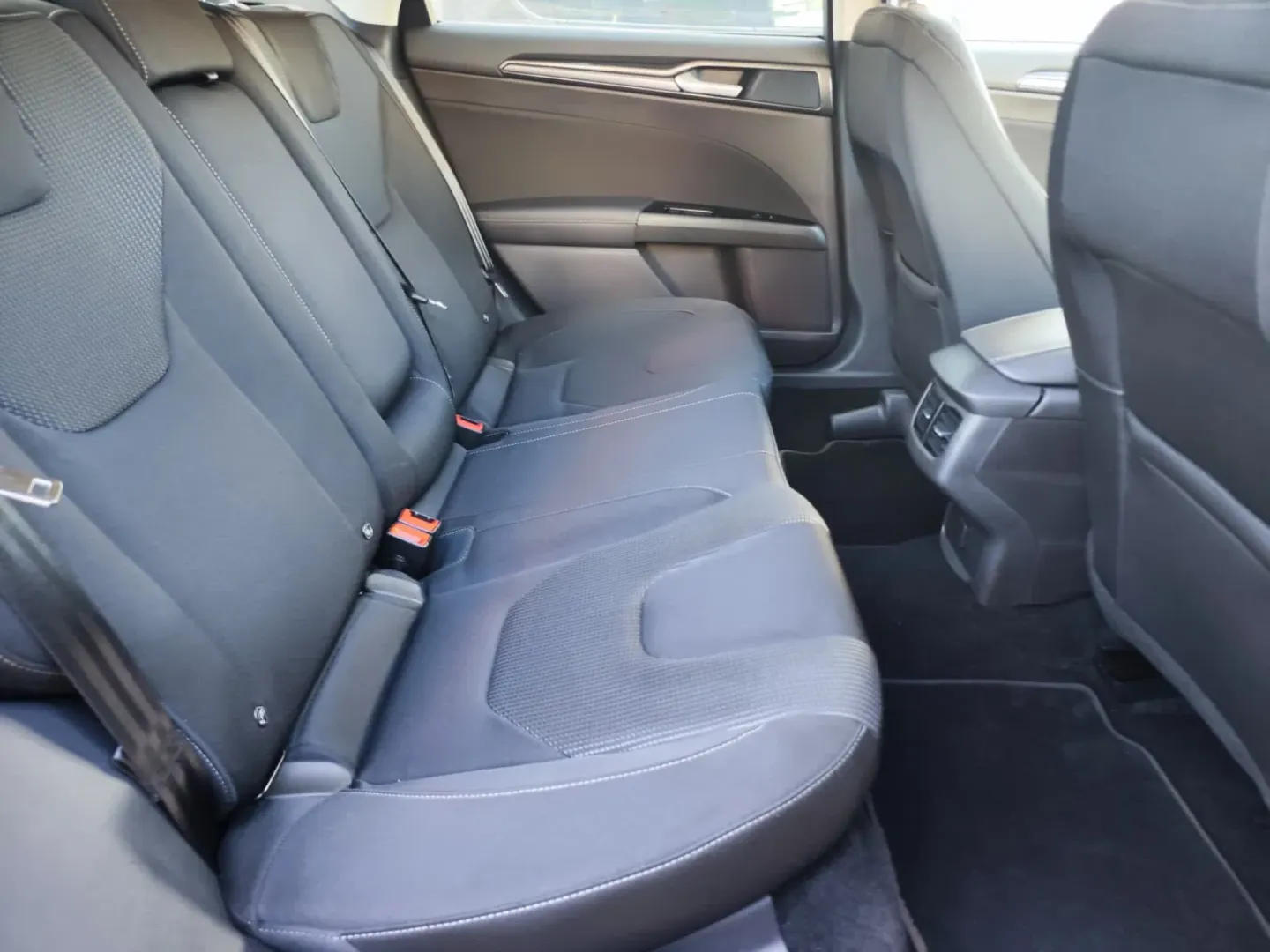 Cumpara/ Vinde online Ford Mondeo 2022 SH, la cel mai bun pret pentru tine!