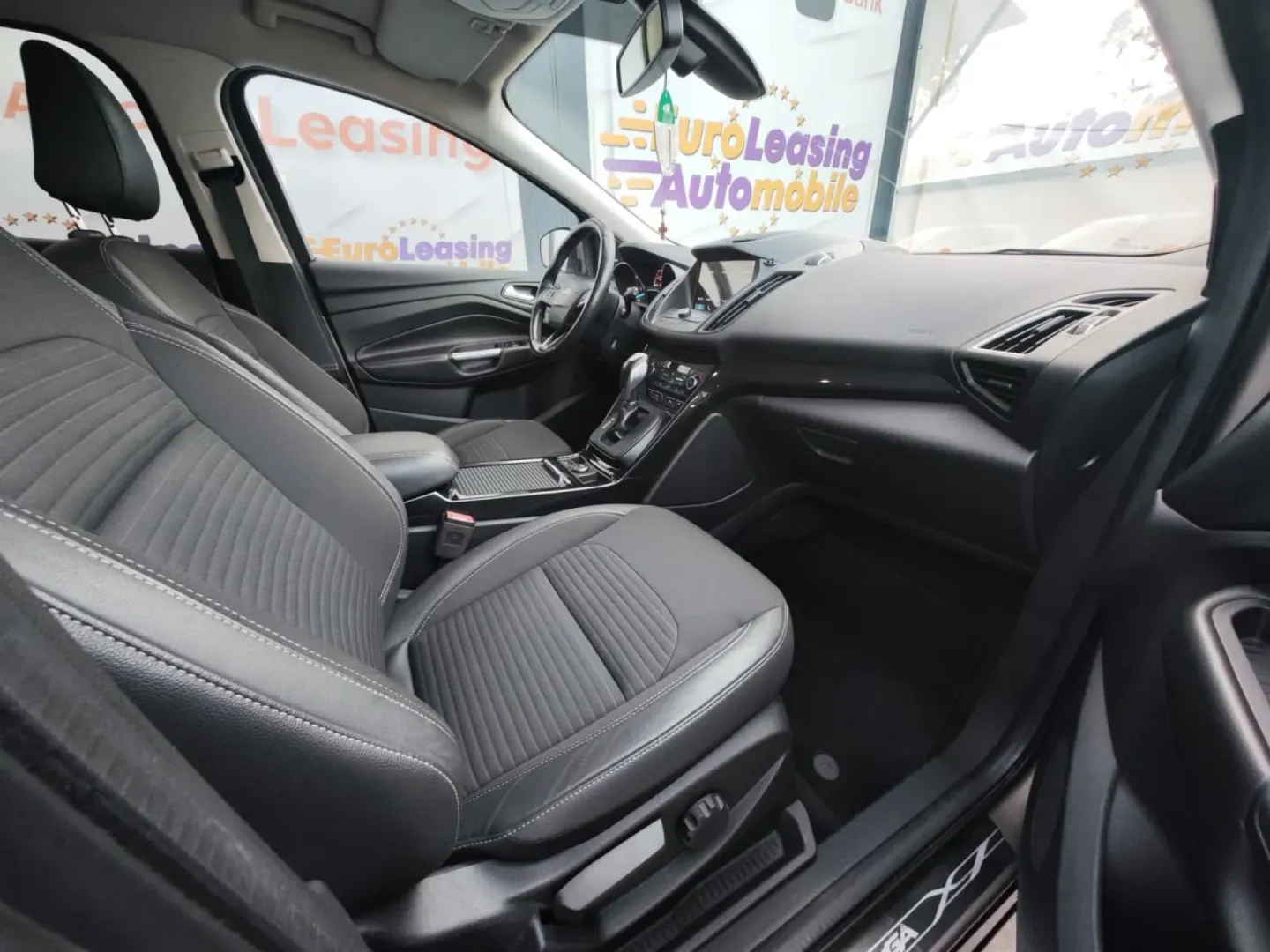 Cumpara/ Vinde online Ford Kuga 2019 SH, la cel mai bun pret pentru tine!