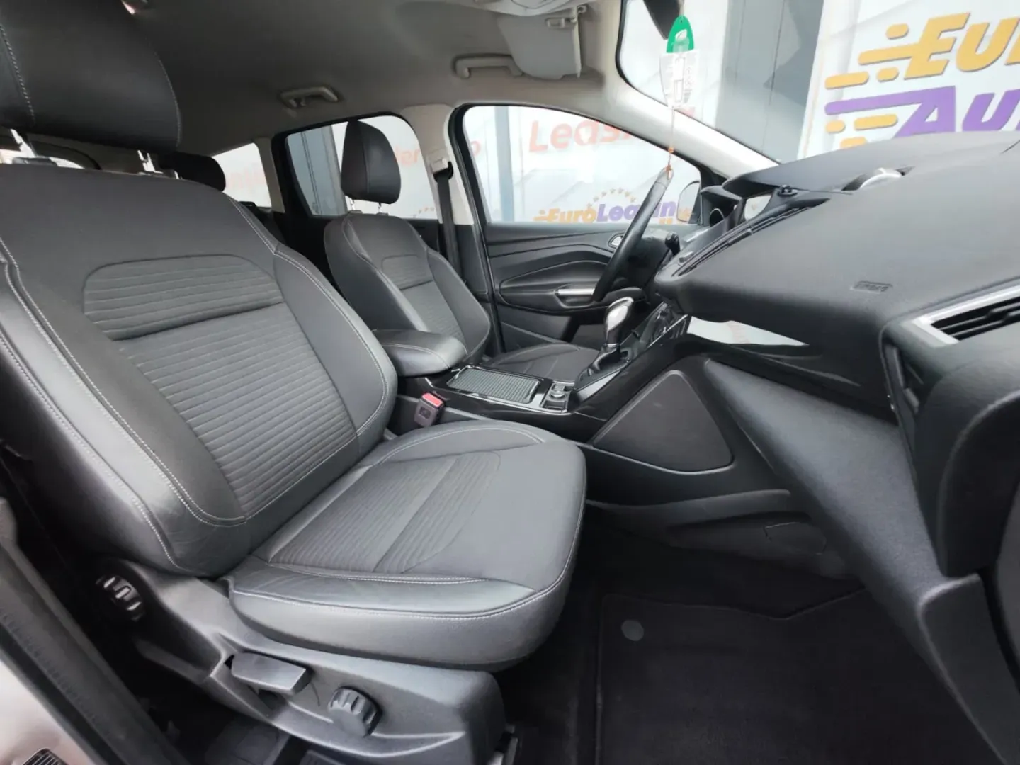 Cumpara/ Vinde online Ford Kuga 2019 SH, la cel mai bun pret pentru tine!