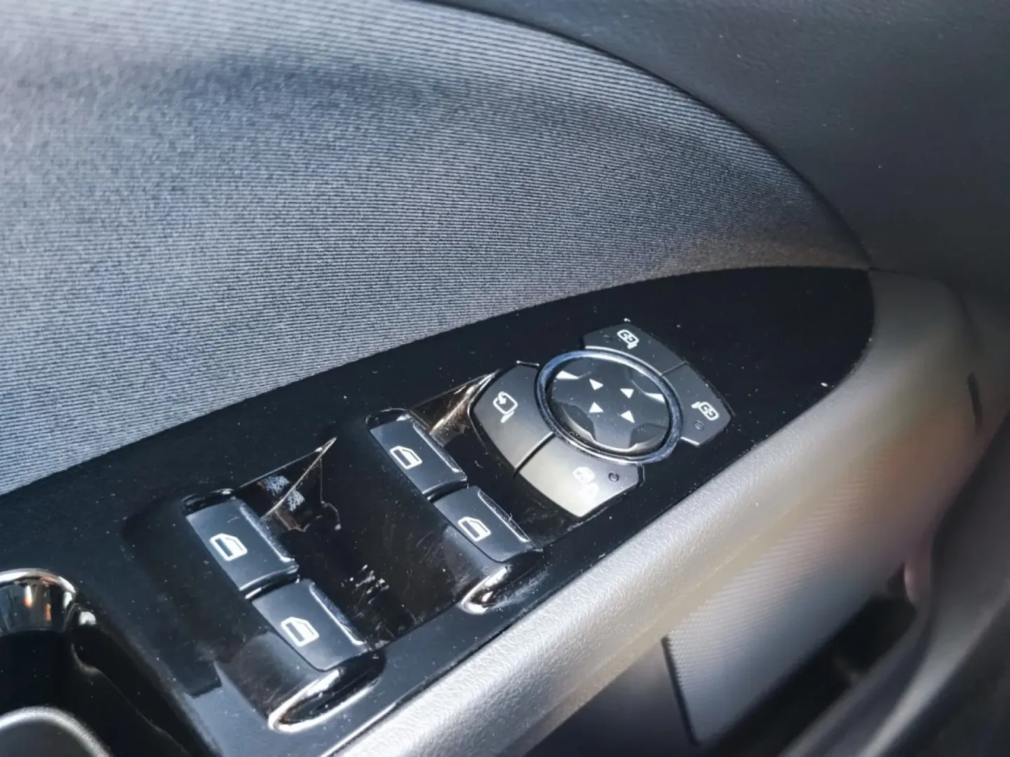 Cumpara/ Vinde online Ford Mondeo 2022 SH, la cel mai bun pret pentru tine!