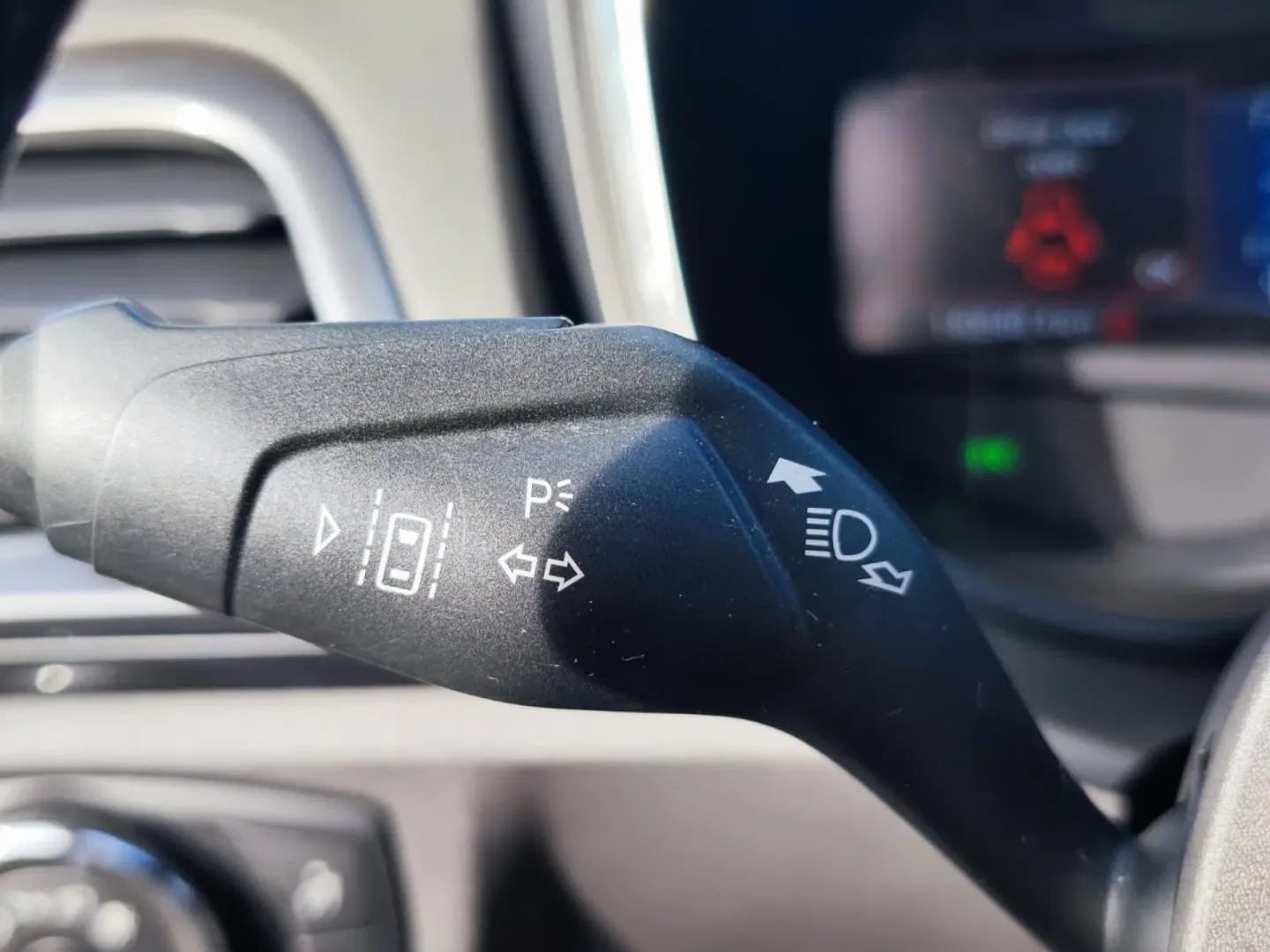 Cumpara/ Vinde online Ford Mondeo 2022 SH, la cel mai bun pret pentru tine!