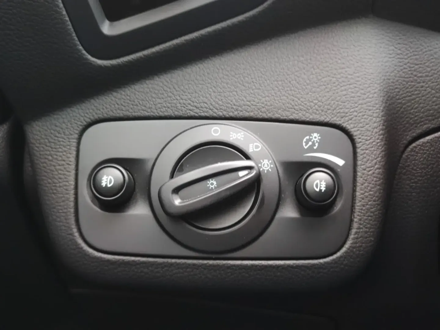 Cumpara/ Vinde online Ford Kuga 2019 SH, la cel mai bun pret pentru tine!