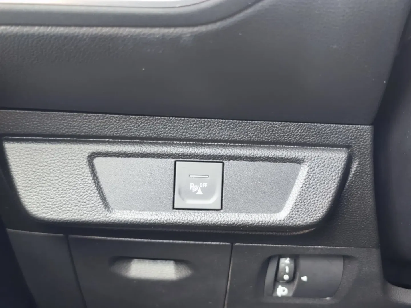 Cumpara/ Vinde online Dacia Logan 2022 SH, la cel mai bun pret pentru tine!