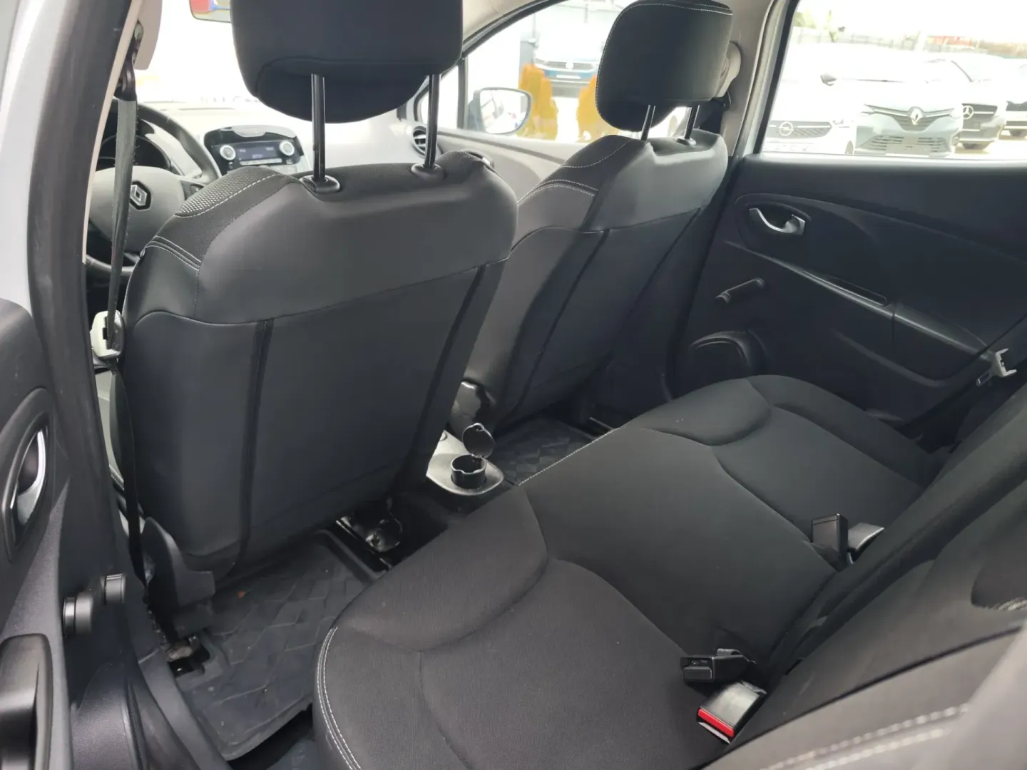 Cumpara/ Vinde online Renault  Clio 2020 SH, la cel mai bun pret pentru tine!