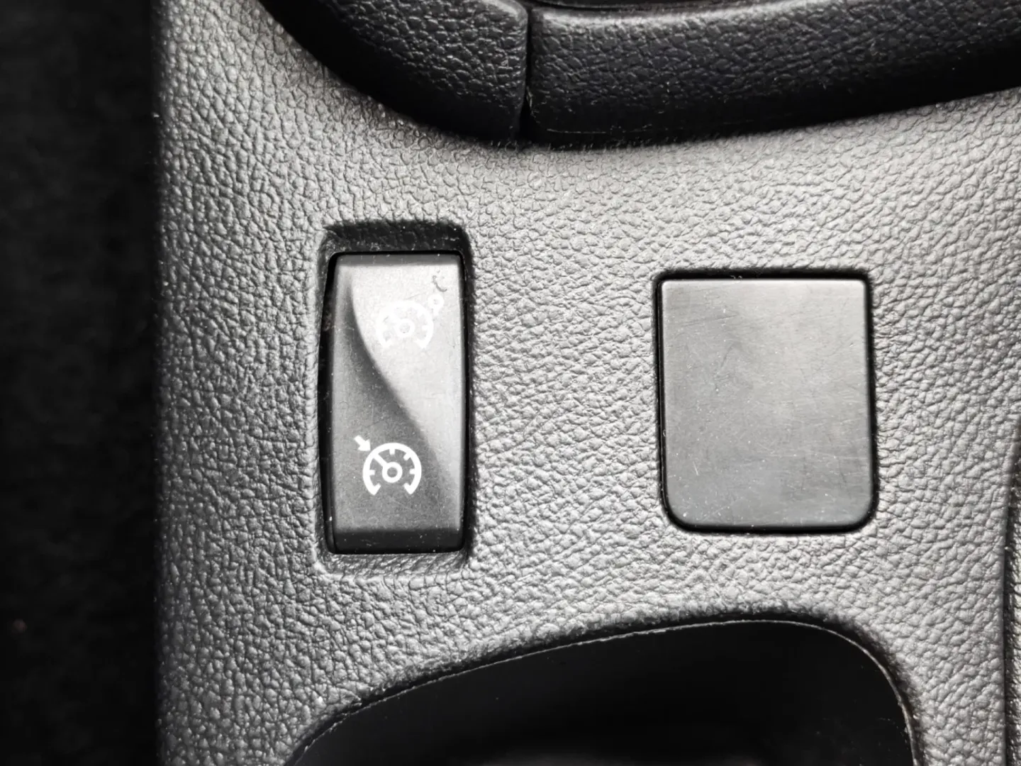 Cumpara/ Vinde online Renault  Clio 2020 SH, la cel mai bun pret pentru tine!