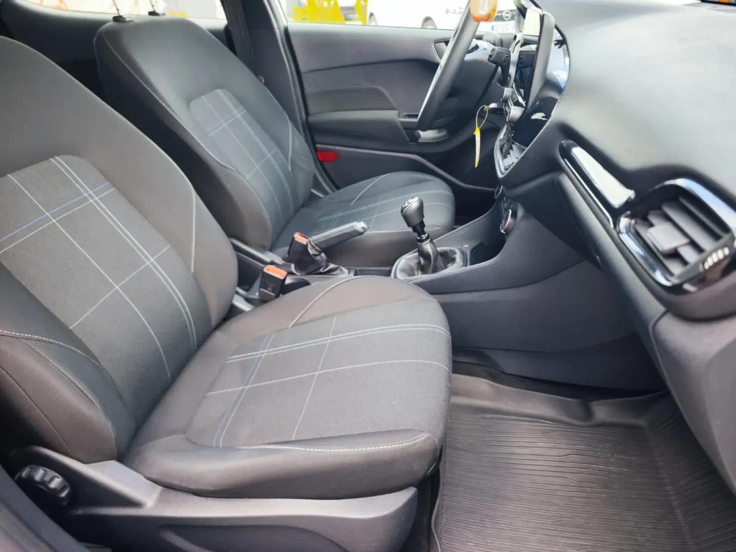 Cumpara/ Vinde online Ford Fiesta 2021 SH, la cel mai bun pret pentru tine!
