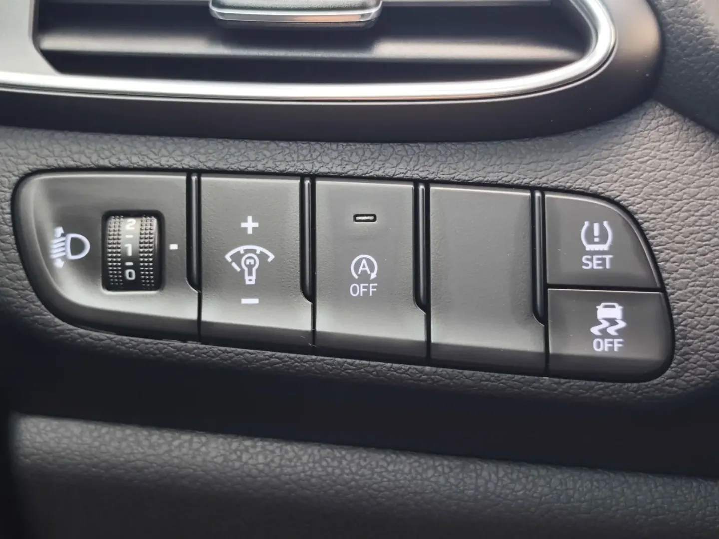 Cumpara/ Vinde online Hyundai i30 2021 SH, la cel mai bun pret pentru tine!