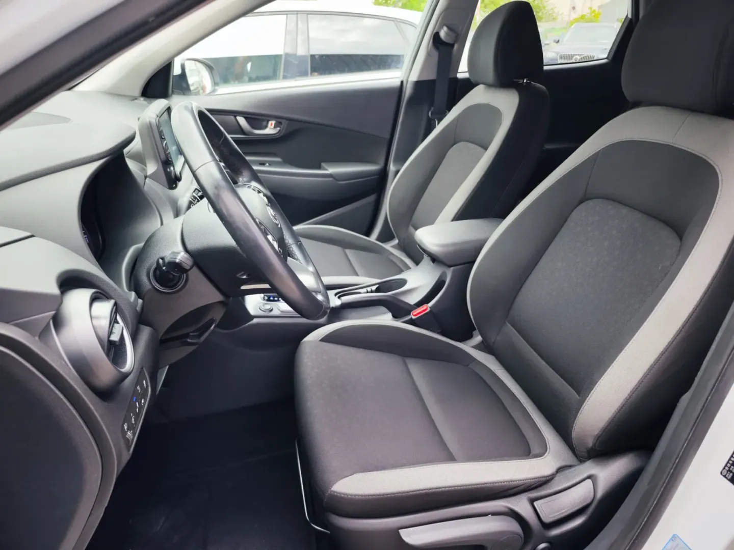 Cumpara/ Vinde online Hyundai Kona 2019 SH, la cel mai bun pret pentru tine!