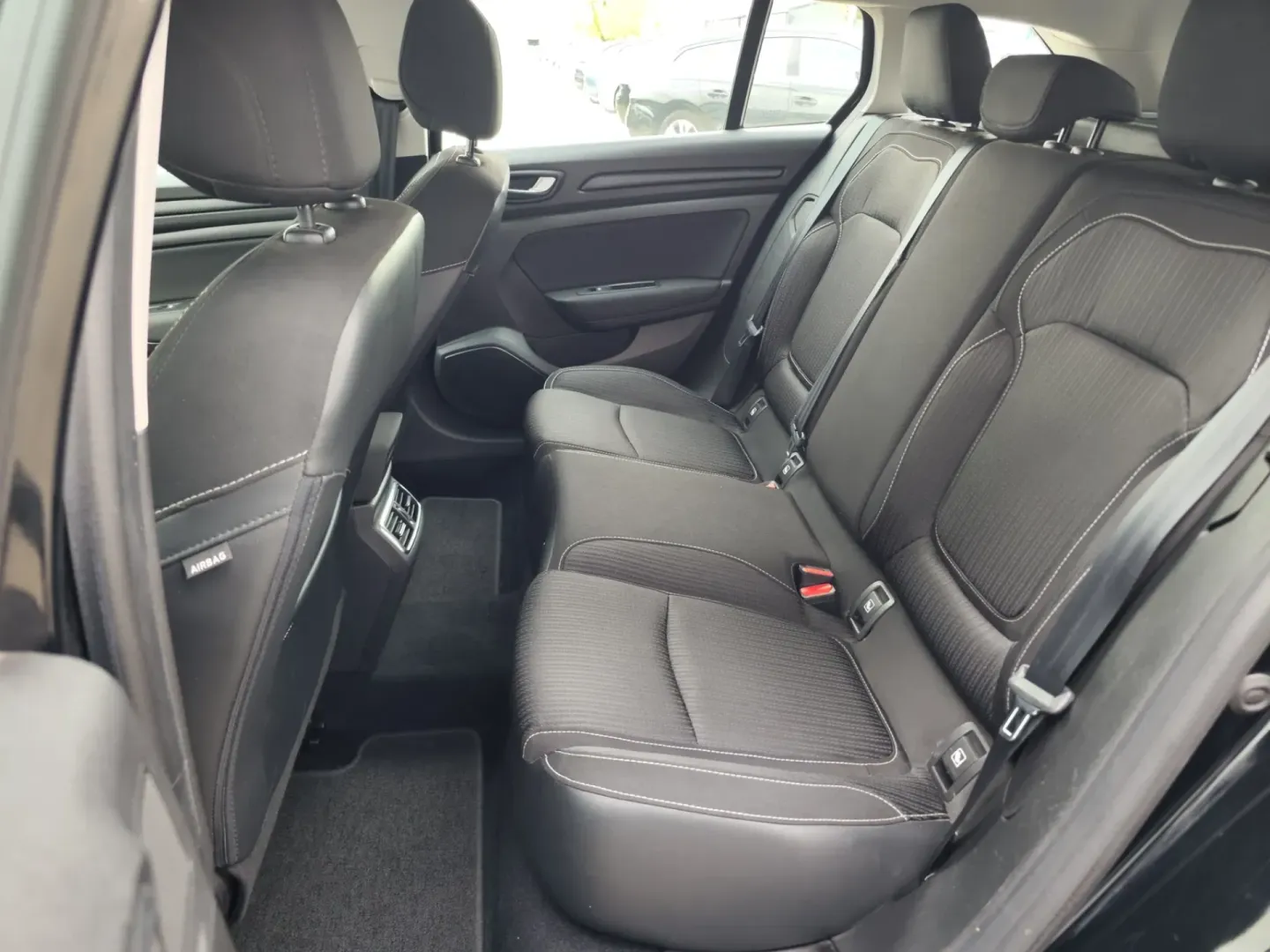 Cumpara/ Vinde online Renault  Megane 2019 SH, la cel mai bun pret pentru tine!