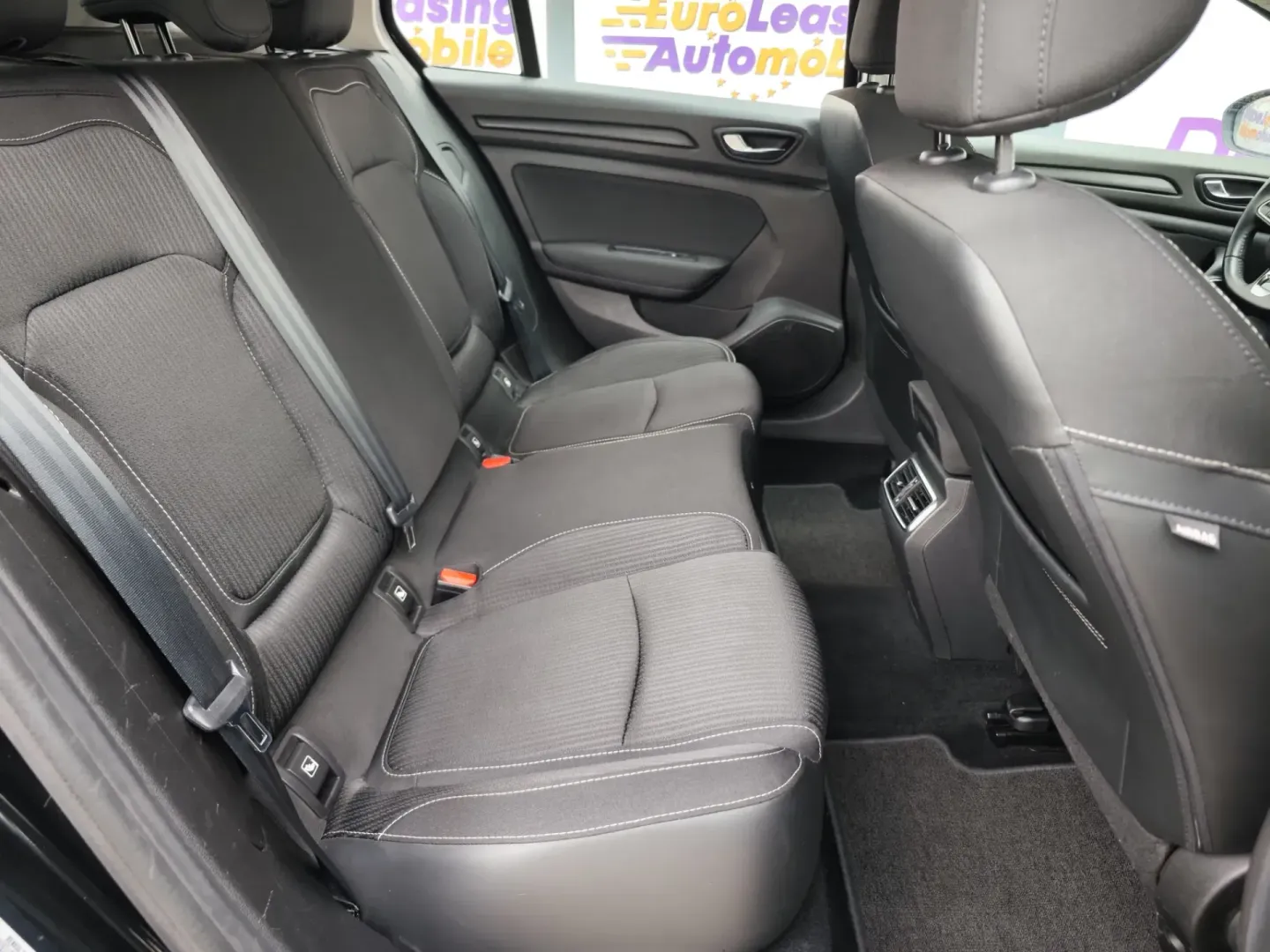 Cumpara/ Vinde online Renault  Megane 2019 SH, la cel mai bun pret pentru tine!