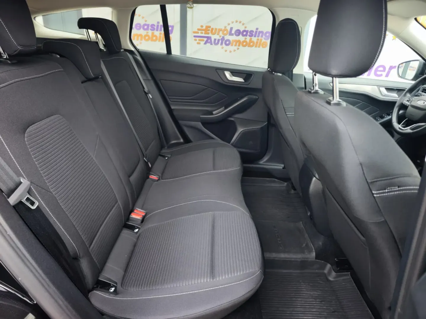 Cumpara/ Vinde online Ford Focus 2024 SH, la cel mai bun pret pentru tine!