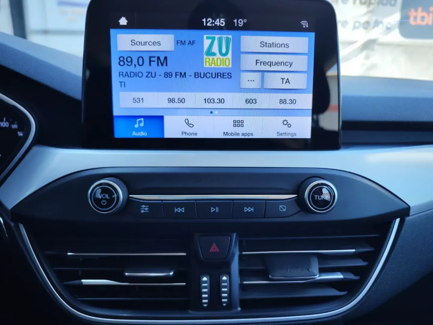 Cumpara/ Vinde online Ford Focus 2019 SH, la cel mai bun pret pentru tine!