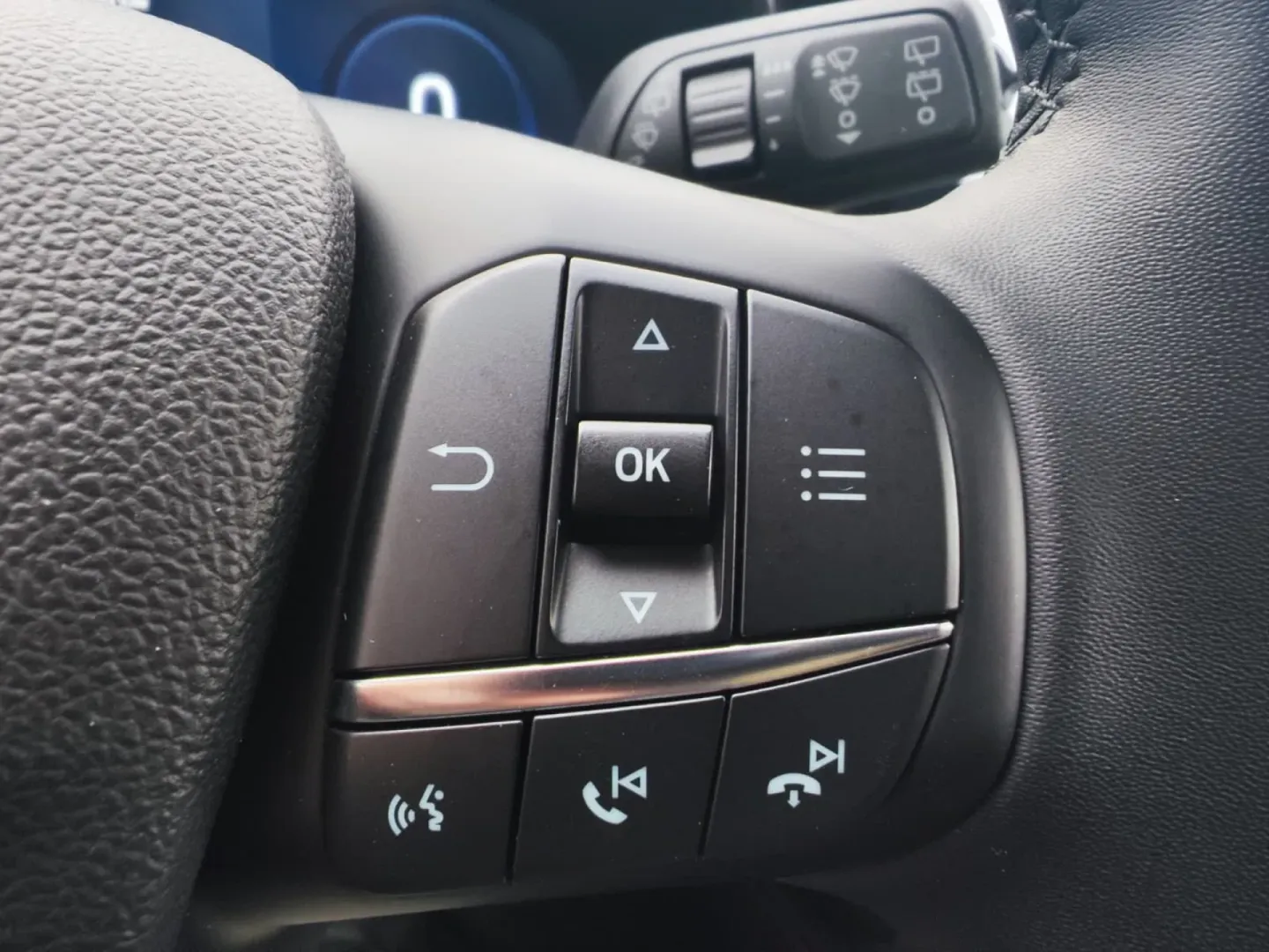 Cumpara/ Vinde online Ford Focus 2024 SH, la cel mai bun pret pentru tine!