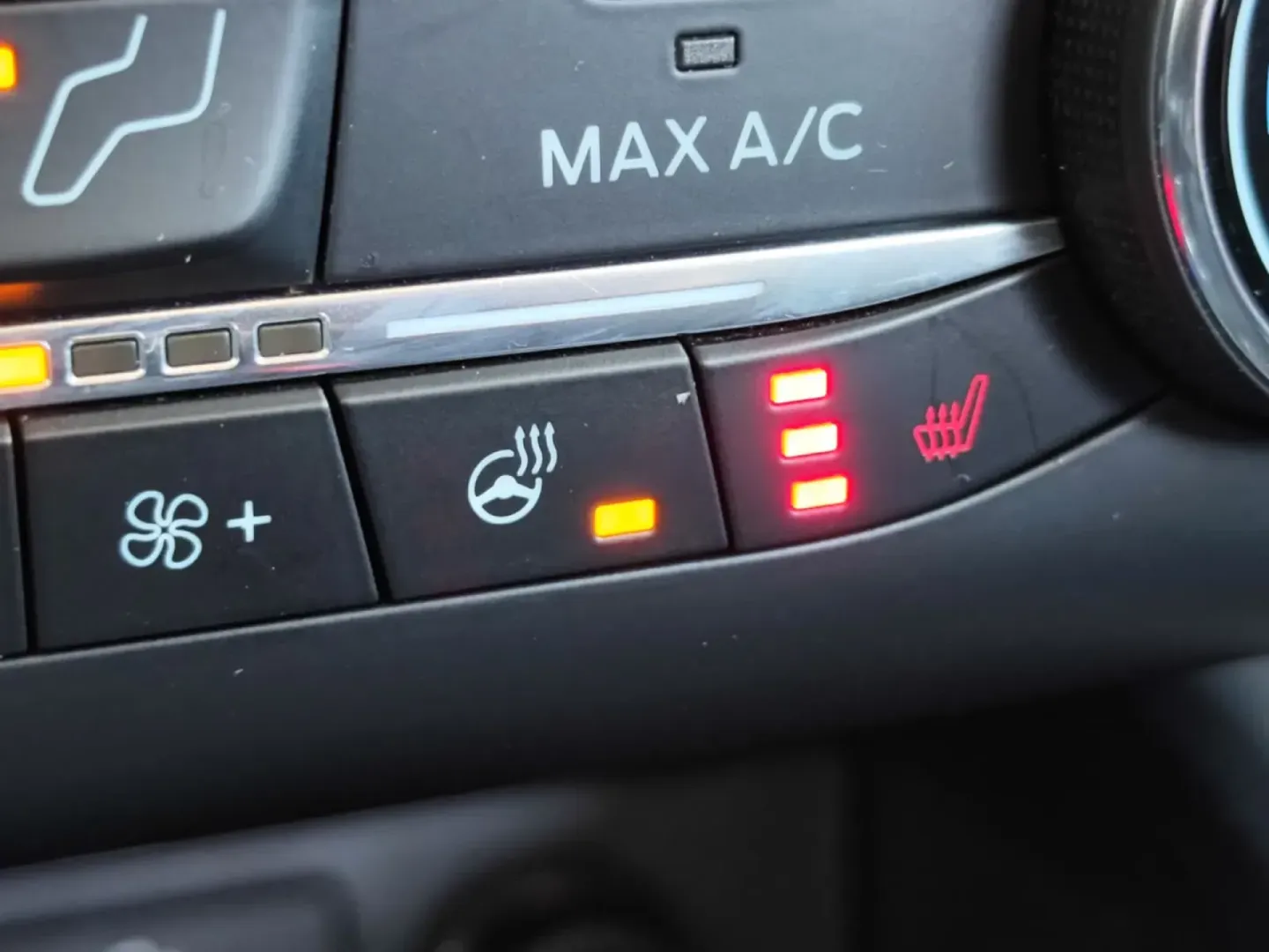 Cumpara/ Vinde online Ford Focus 2019 SH, la cel mai bun pret pentru tine!