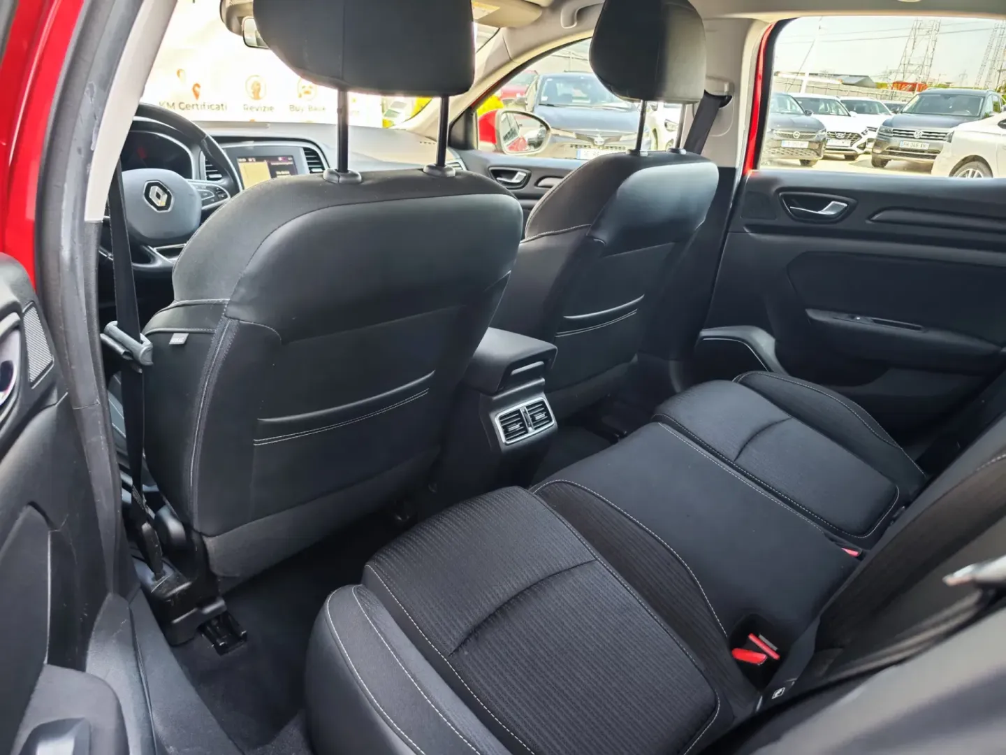 Cumpara/ Vinde online Renault  Megane 2019 SH, la cel mai bun pret pentru tine!