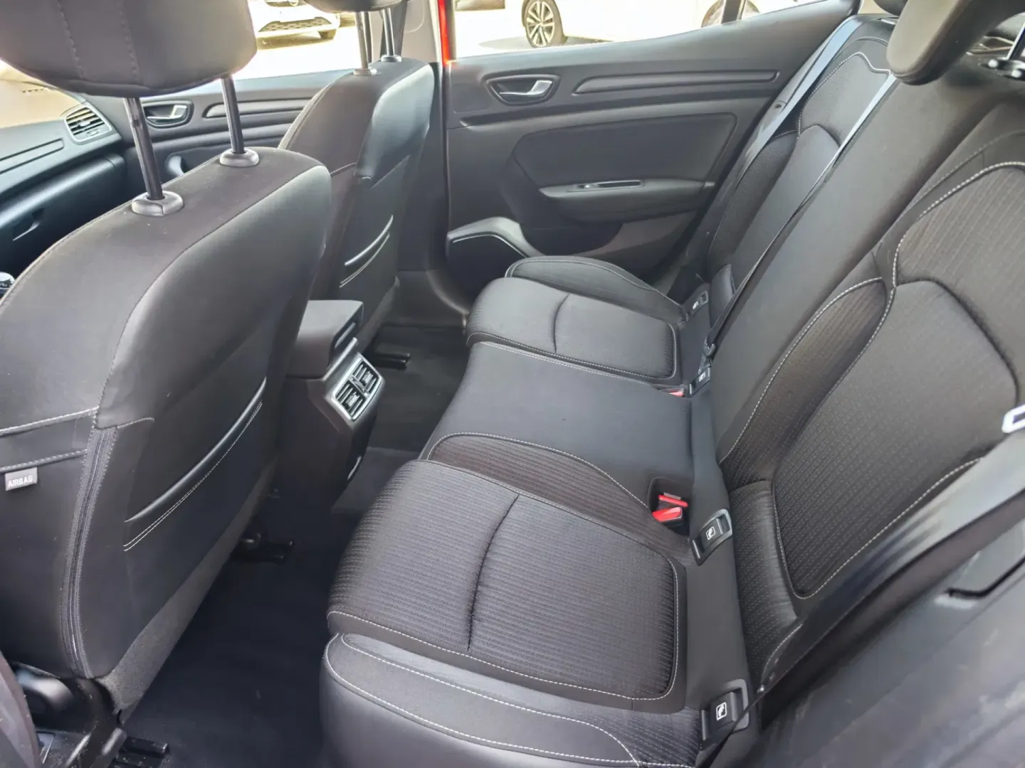 Cumpara/ Vinde online Renault  Megane 2019 SH, la cel mai bun pret pentru tine!