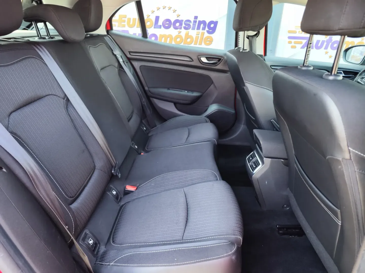 Cumpara/ Vinde online Renault  Megane 2019 SH, la cel mai bun pret pentru tine!