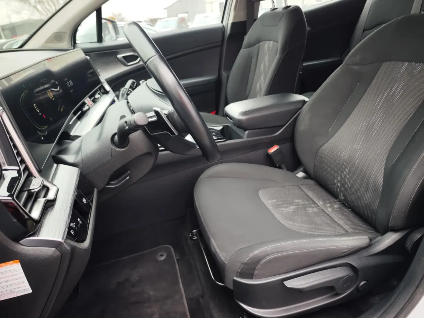 Cumpara/ Vinde online Kia Sportage 2023 SH, la cel mai bun pret pentru tine!