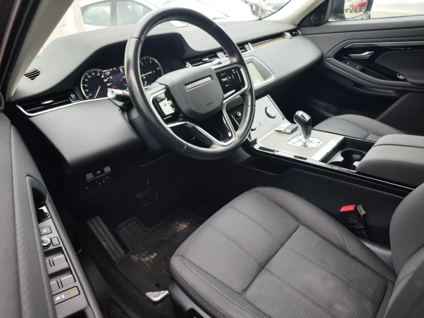 Cumpara/ Vinde online Land Rover Range Rover Evoque 2021 SH, la cel mai bun pret pentru tine!