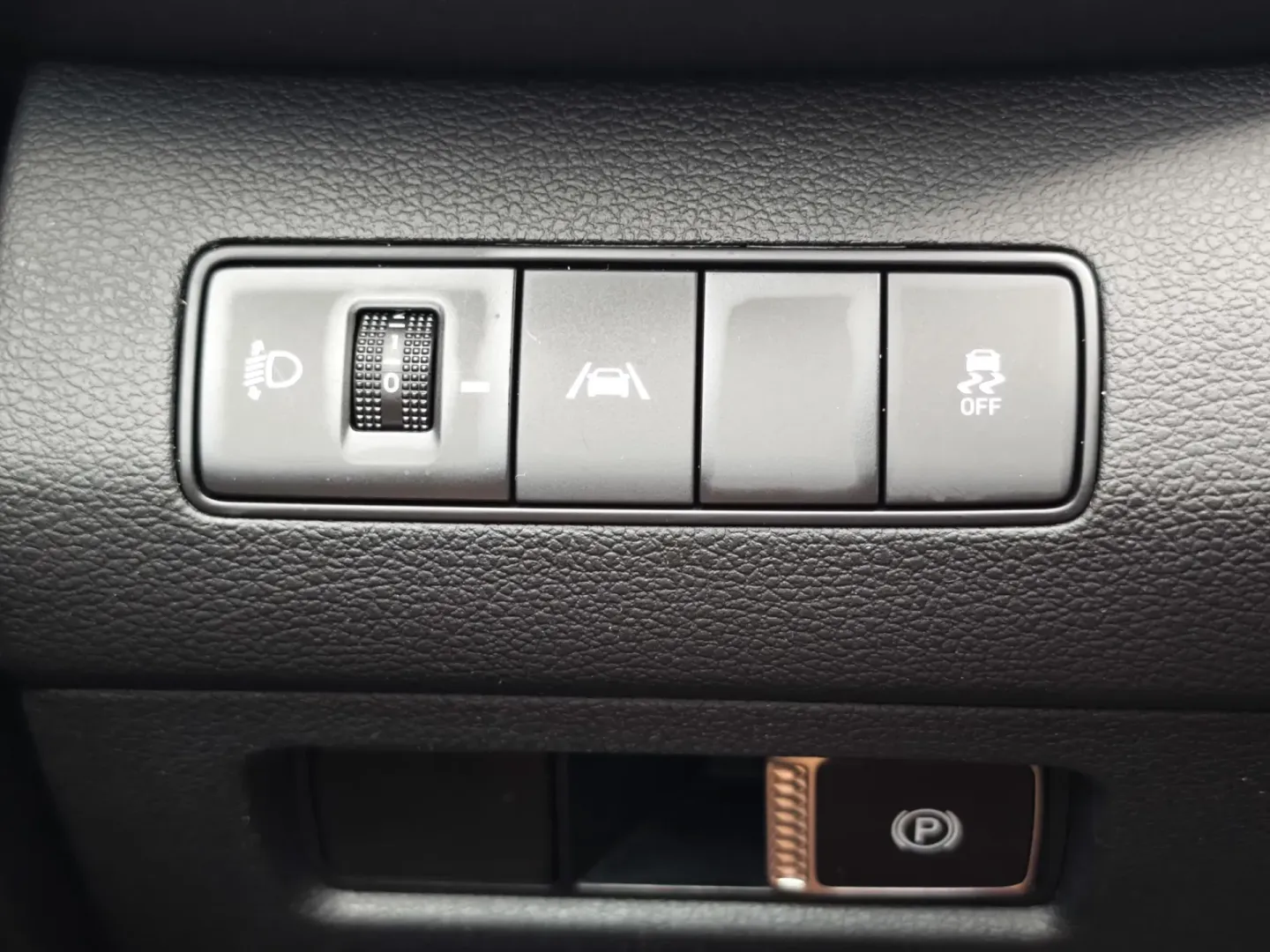 Cumpara/ Vinde online Hyundai Santa Fe 2022 SH, la cel mai bun pret pentru tine!