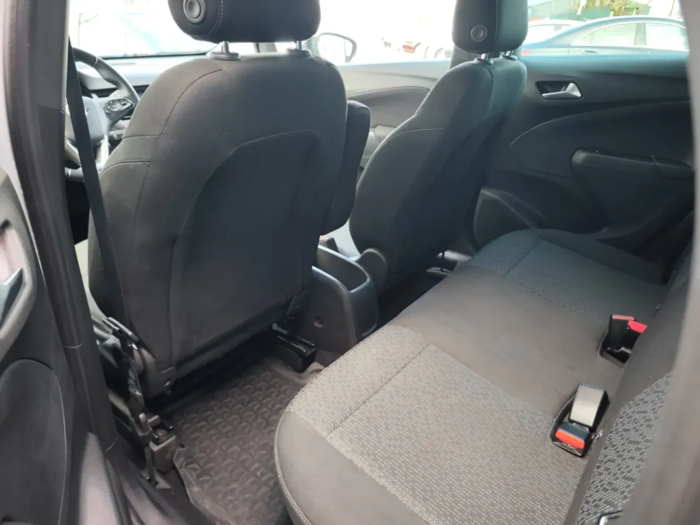 Cumpara/ Vinde online Opel Crossland X 2023 SH, la cel mai bun pret pentru tine!