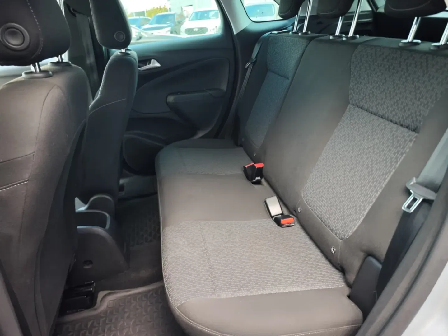 Cumpara/ Vinde online Opel Crossland X 2023 SH, la cel mai bun pret pentru tine!