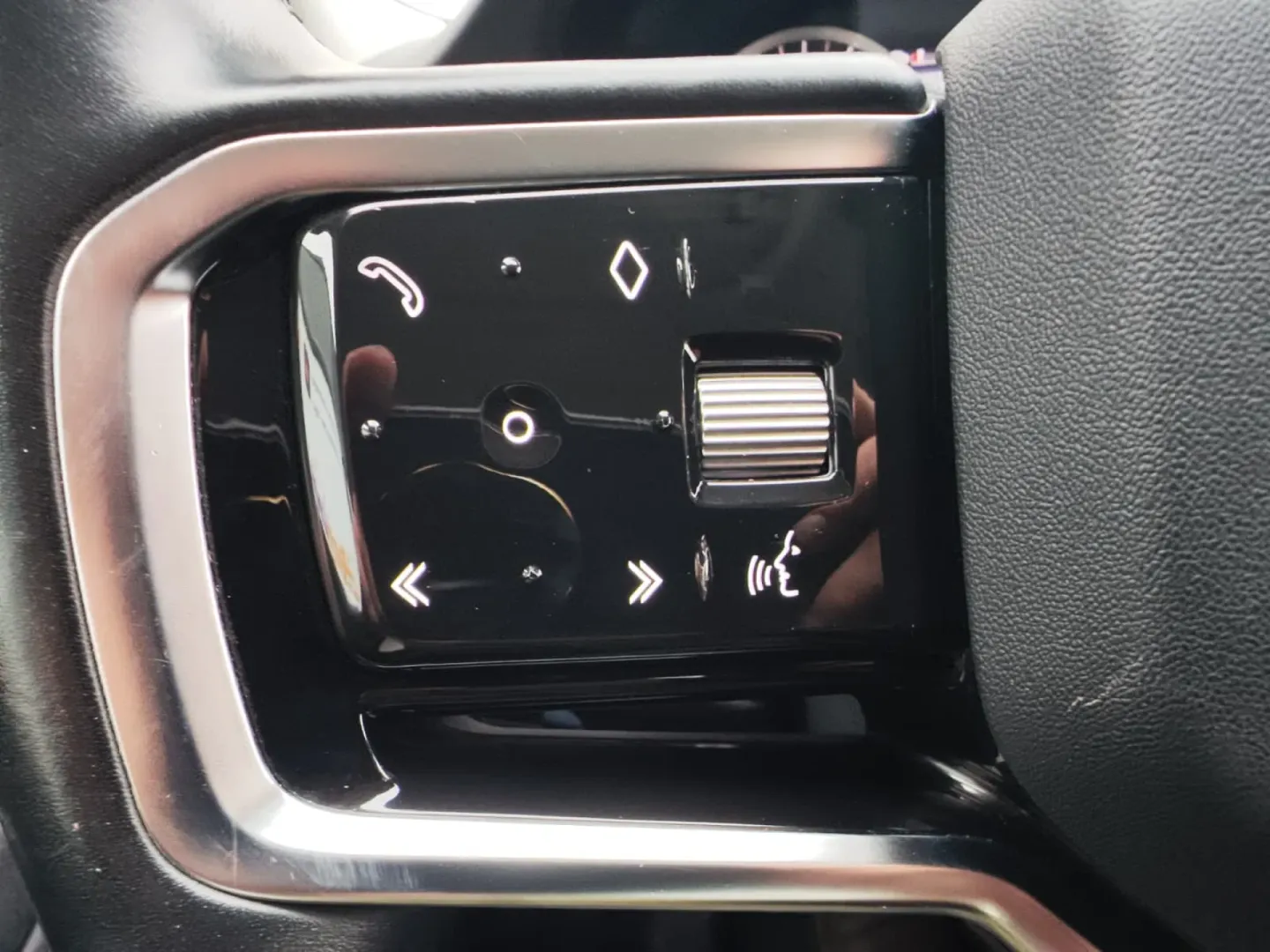 Cumpara/ Vinde online Land Rover Range Rover Evoque 2021 SH, la cel mai bun pret pentru tine!