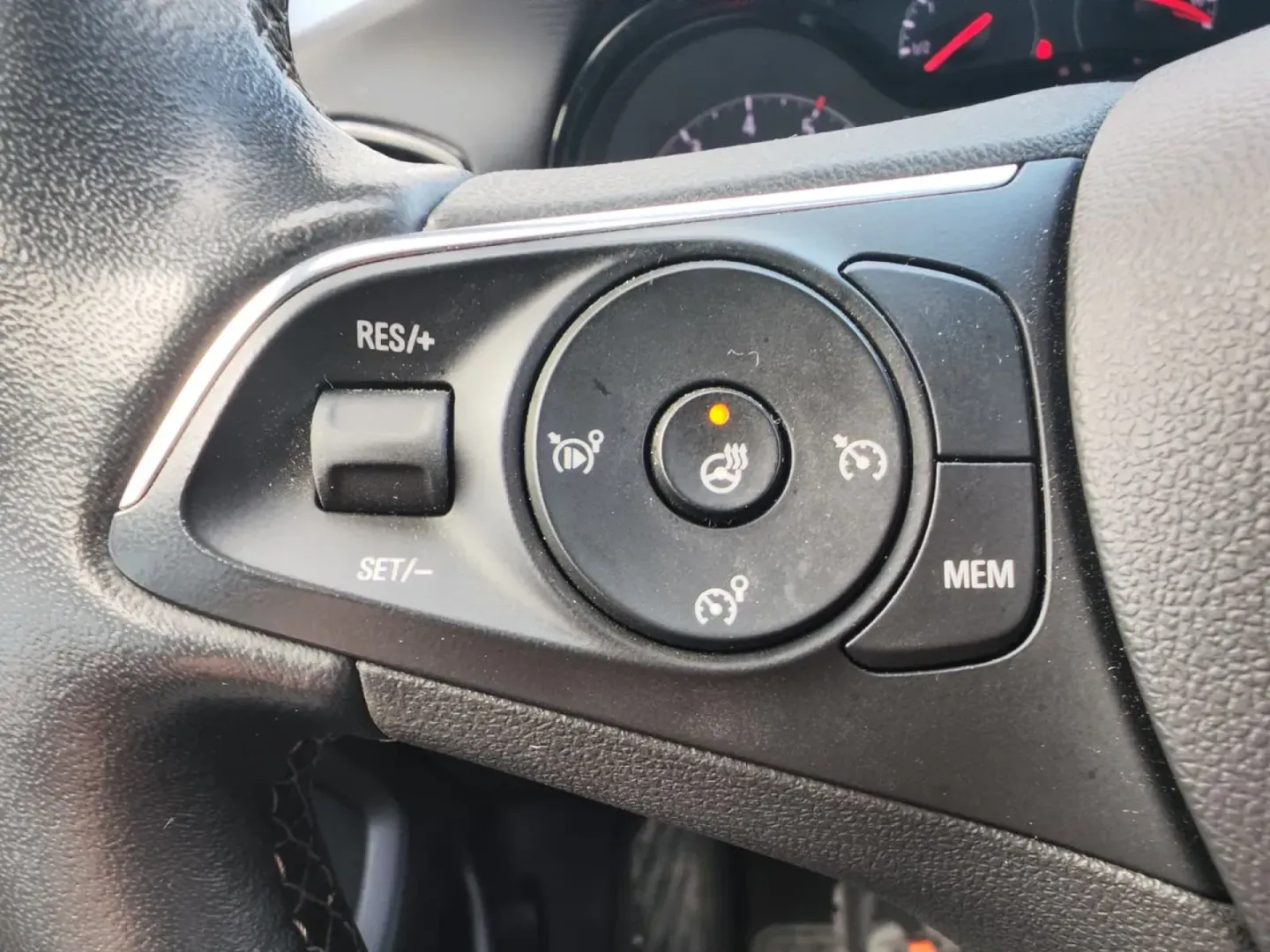 Cumpara/ Vinde online Opel Crossland X 2023 SH, la cel mai bun pret pentru tine!