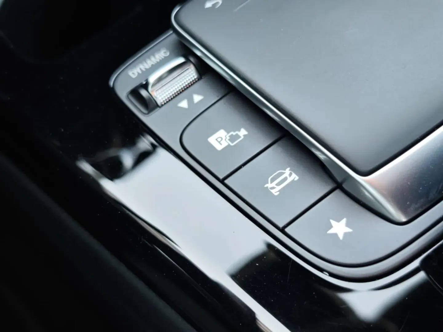 Cumpara/ Vinde online Mercedes-Benz 250 2022 SH, la cel mai bun pret pentru tine!