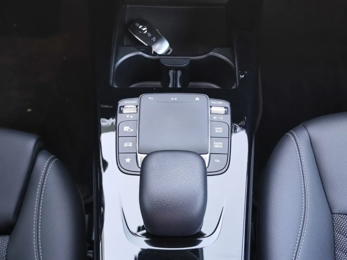 Cumpara/ Vinde online Mercedes-Benz 250 2022 SH, la cel mai bun pret pentru tine!