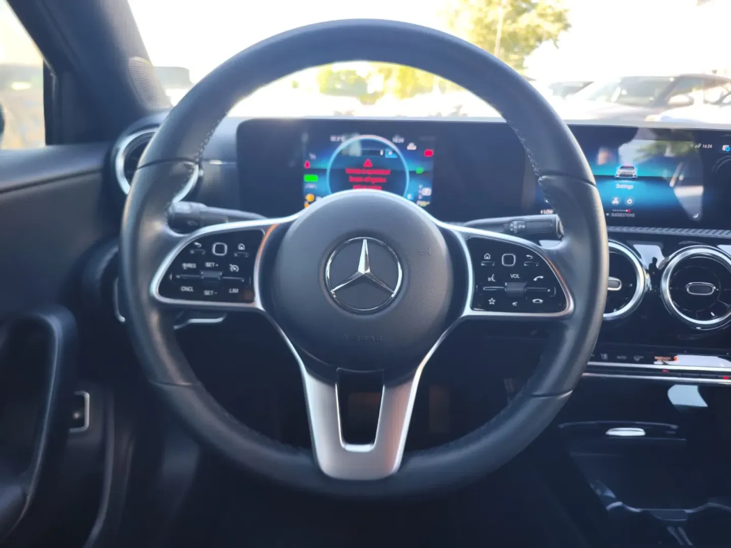 Cumpara/ Vinde online Mercedes-Benz 250 2022 SH, la cel mai bun pret pentru tine!