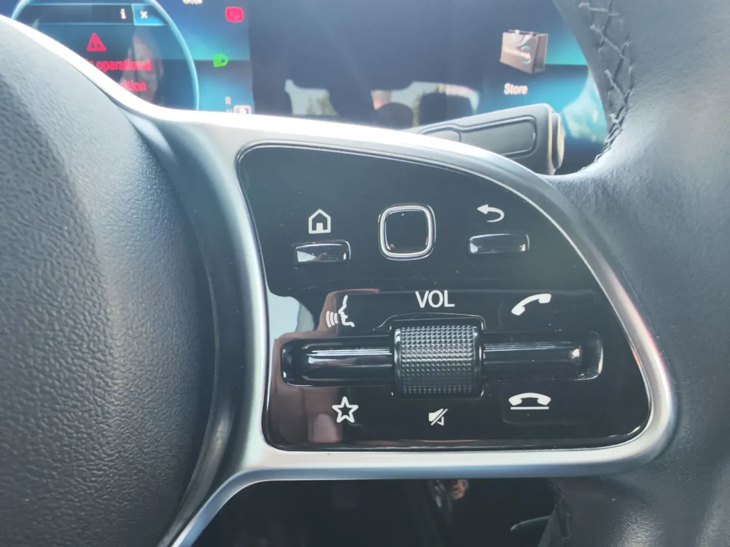 Cumpara/ Vinde online Mercedes-Benz 250 2022 SH, la cel mai bun pret pentru tine!