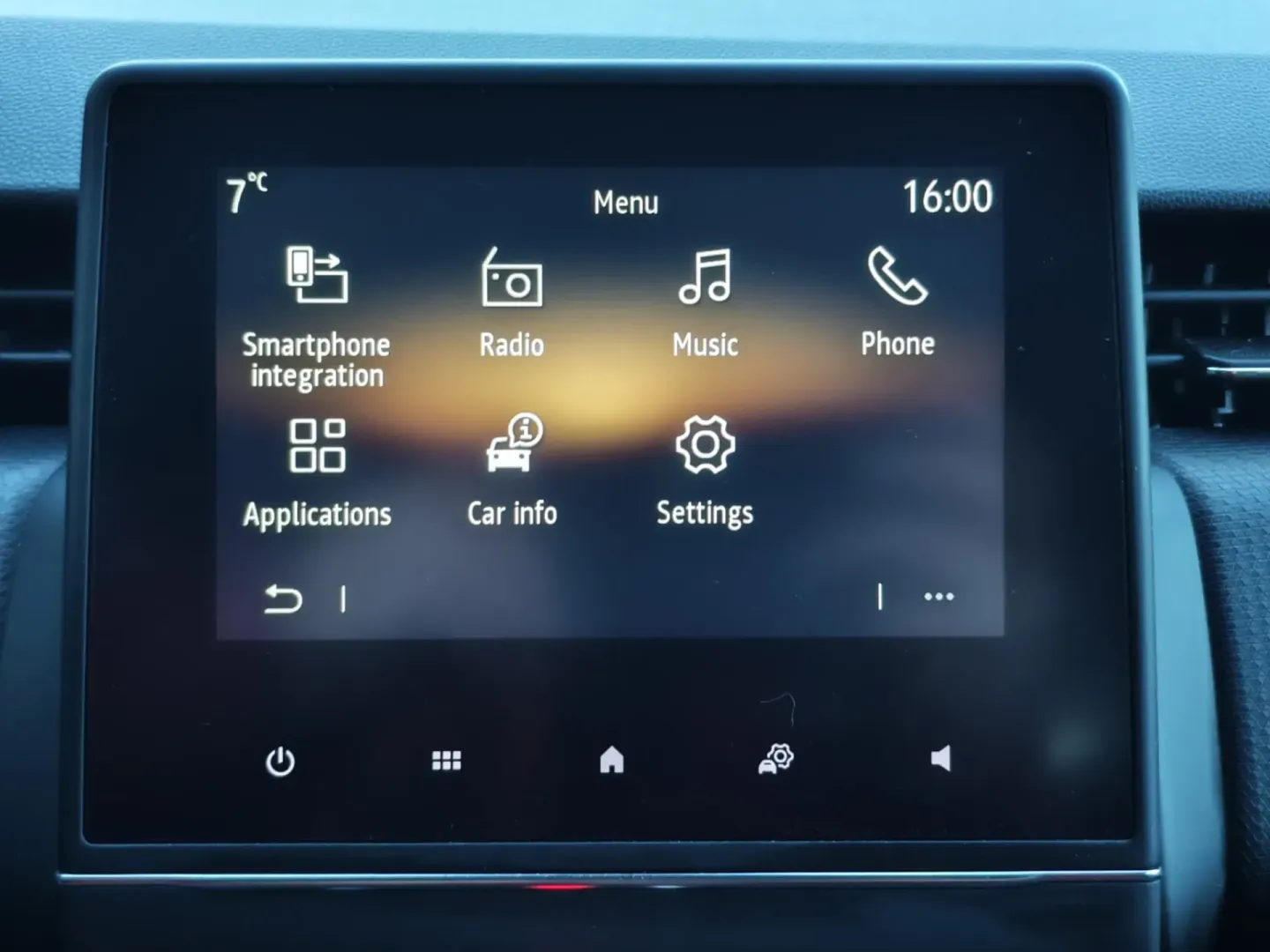 Cumpara/ Vinde online Renault  Clio 2023 SH, la cel mai bun pret pentru tine!