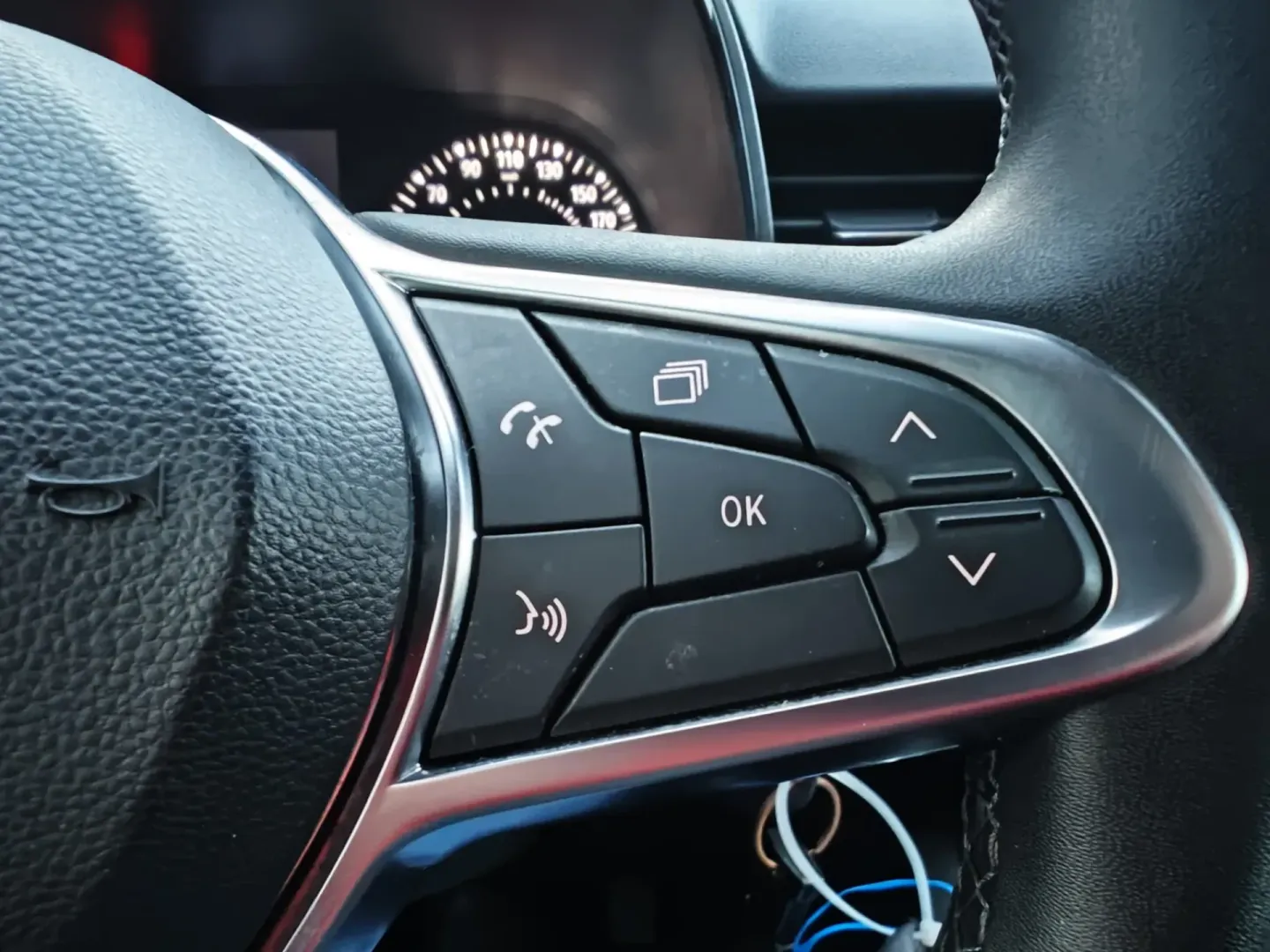 Cumpara/ Vinde online Renault  Clio 2023 SH, la cel mai bun pret pentru tine!
