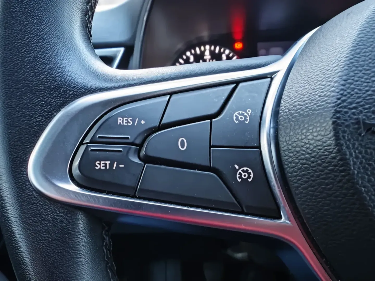 Cumpara/ Vinde online Renault  Clio 2023 SH, la cel mai bun pret pentru tine!